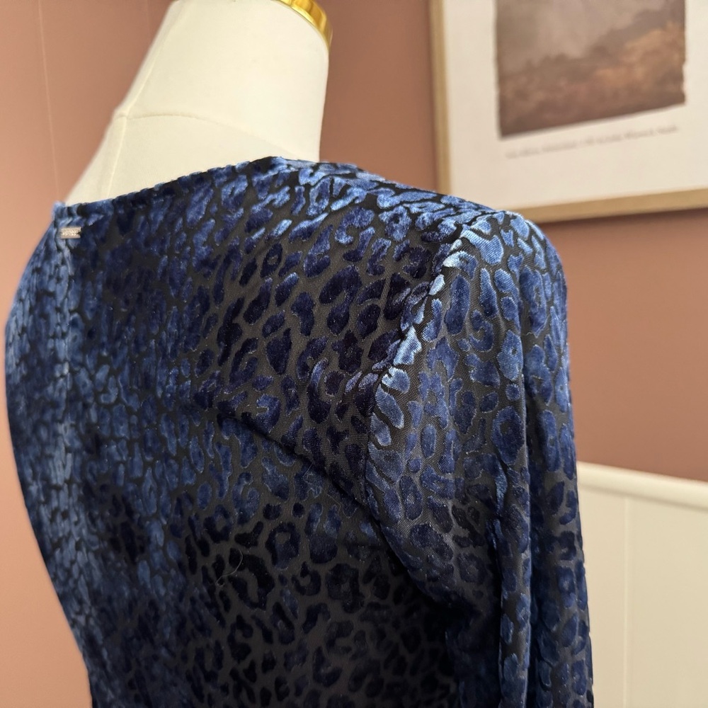 Guess Belinda Animal Print Velvet Long Sleeve Bodysuit - Picture 7 of 13